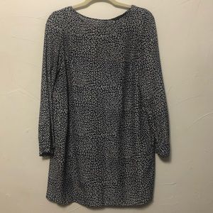 Blue & white patterned long sleeve shift dress